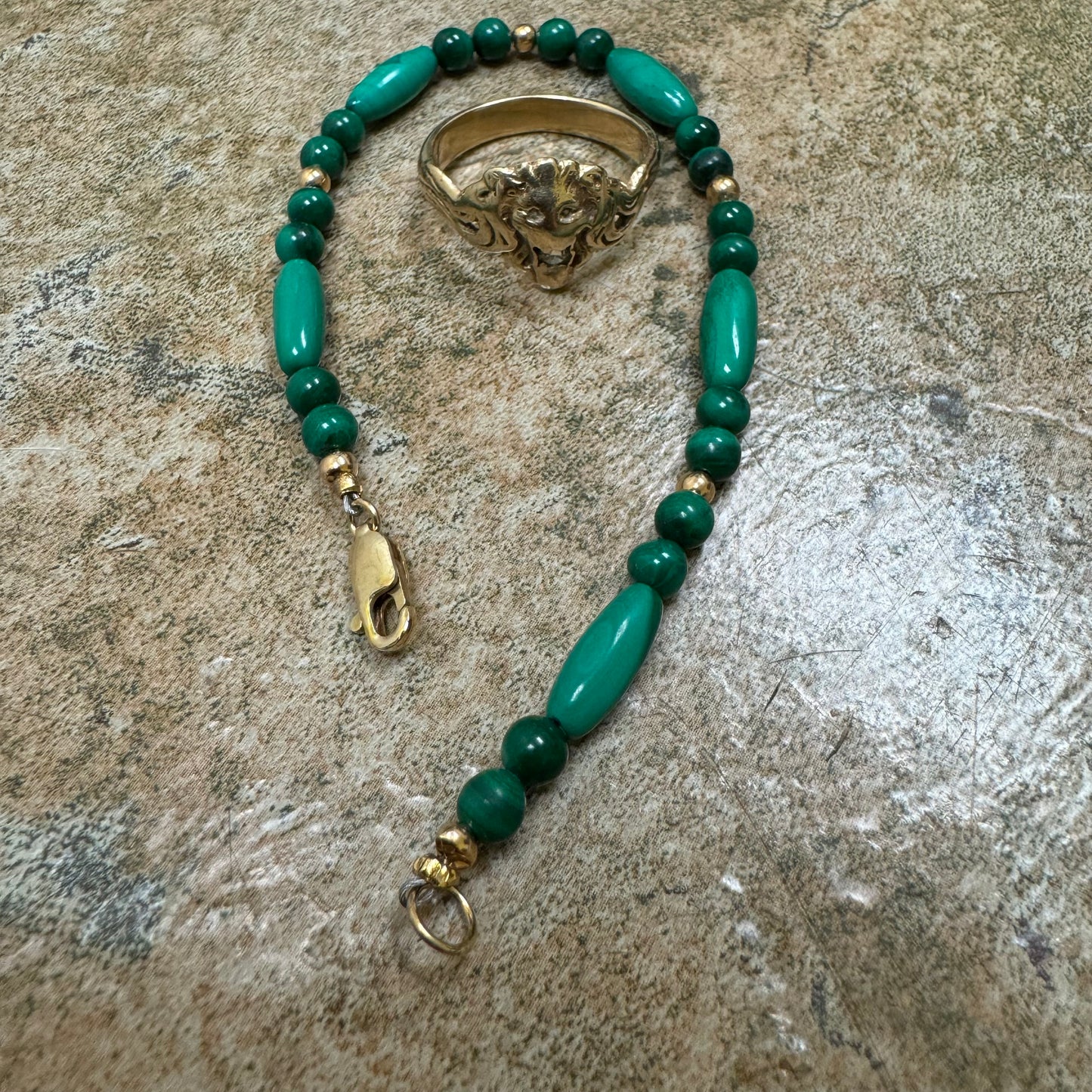 Lion malachite