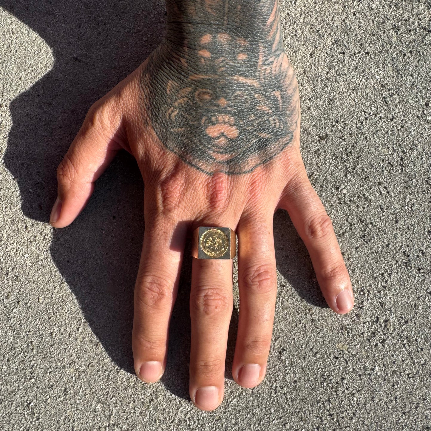Mid-Century 14k Yellow Gold 21.6k Mexican Dos Pesos Coin Ring (9)