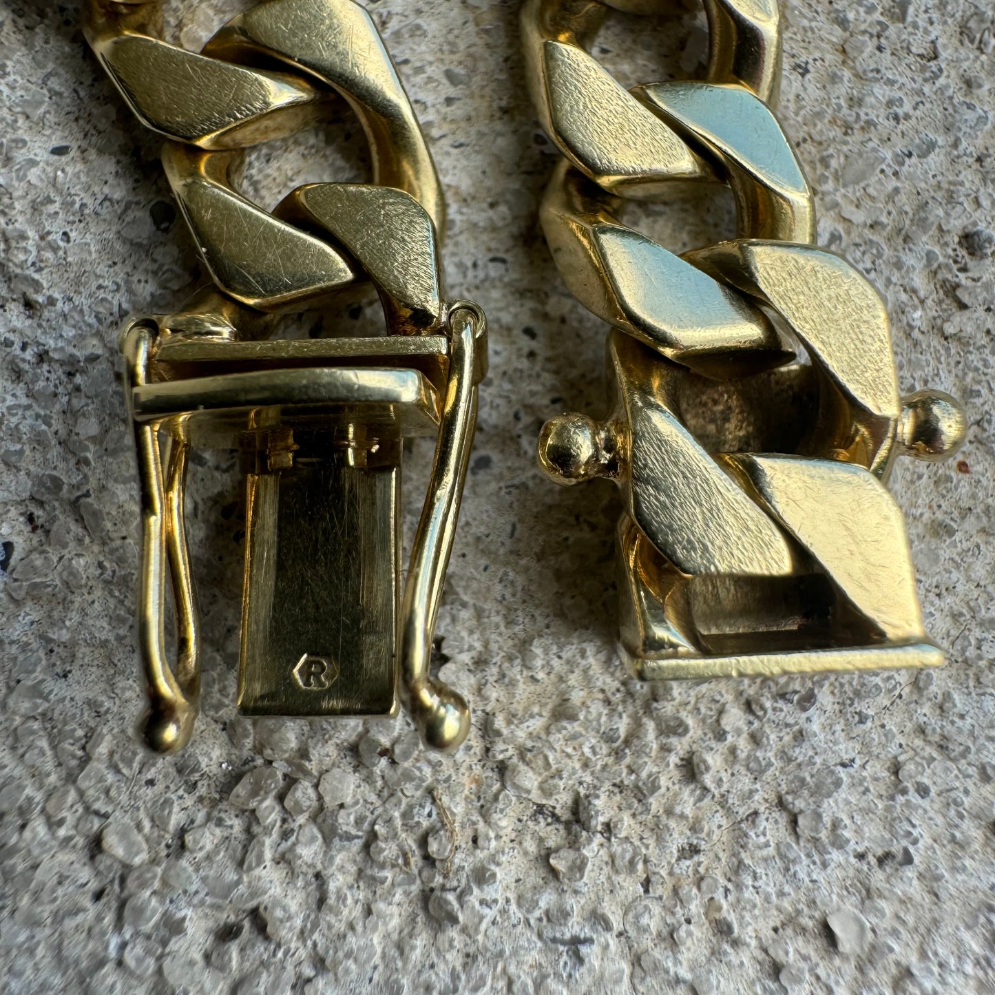 Old School Vintage Solid 14k Yellow Gold Blocked Cuban Link Bracelet (7.75”)