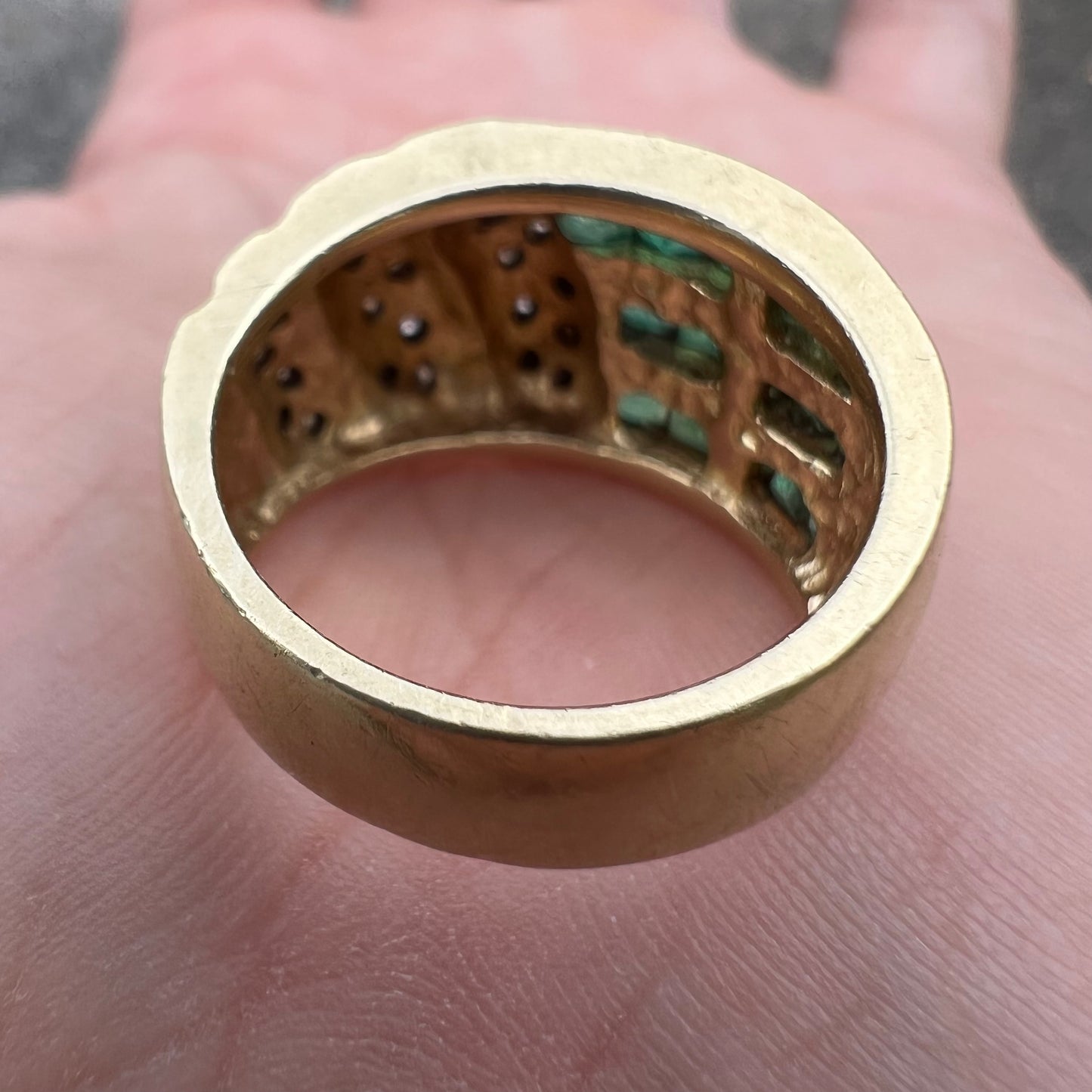 1980’s Custom Made Heavyweight 14k Yellow Gold Chunky .75CTW Natural Diamond And 1.0CTW Columbian Emerald Ring (7)