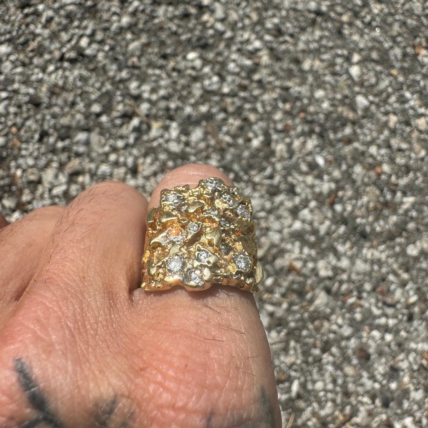 1970’s Solid 14k Yellow Gold .80ctw Natural Diamond Encrusted Brutalist Nugget Ring (6.25)