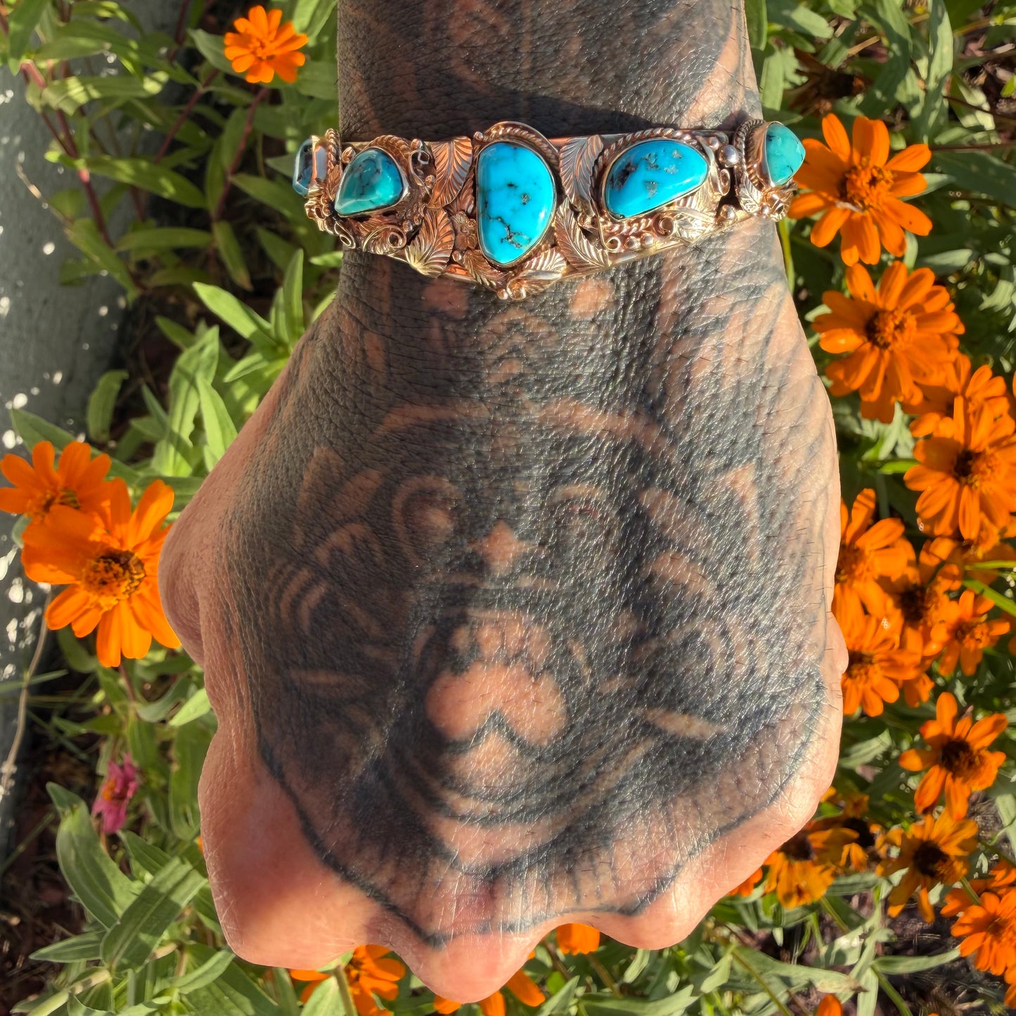 Vintage Solid 14k Yellow Gold Navajo Artist Signed Justin Morris Kingman Turquoise Cuff (6”-7”)