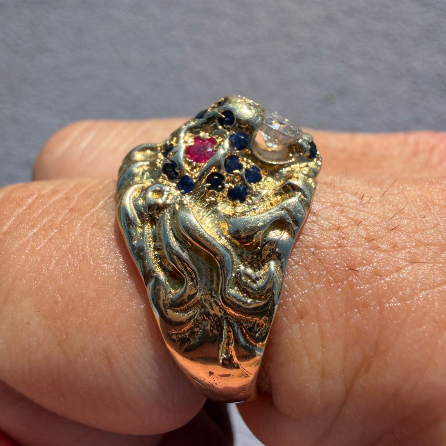 Vintage Solid 14k Yellow Gold Natural Diamond And Sapphire Encrusted Lion Ring (10.5)