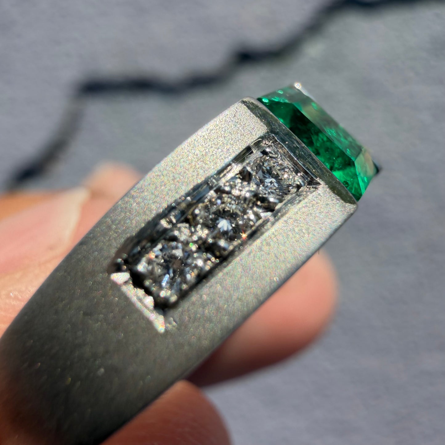 1980’s New Old Stock Solid 18k White Gold 1.25ctw Natural Columbian Emerald and VS Diamond Ring (8)