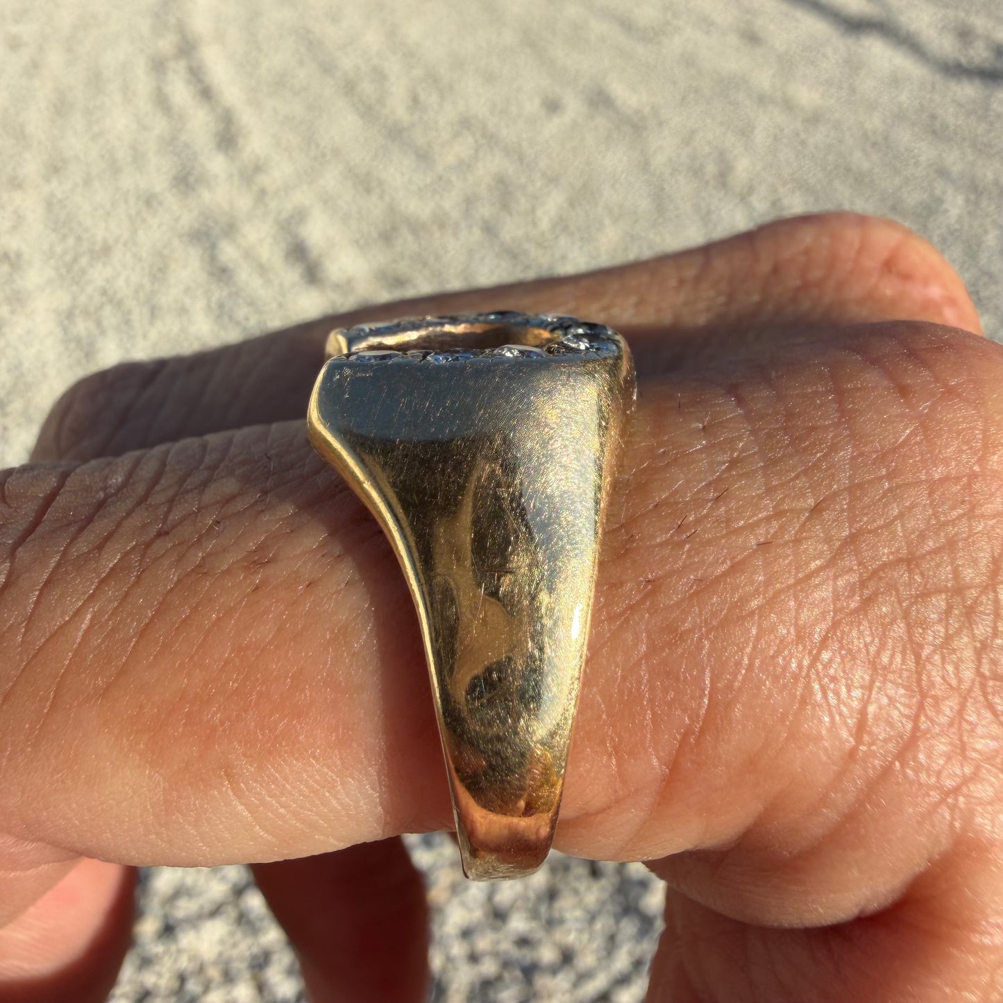 1970’s Solid 14k Yellow Gold 1.0ctw Natural Diamond Encrusted Horseshoe Ring (14)
