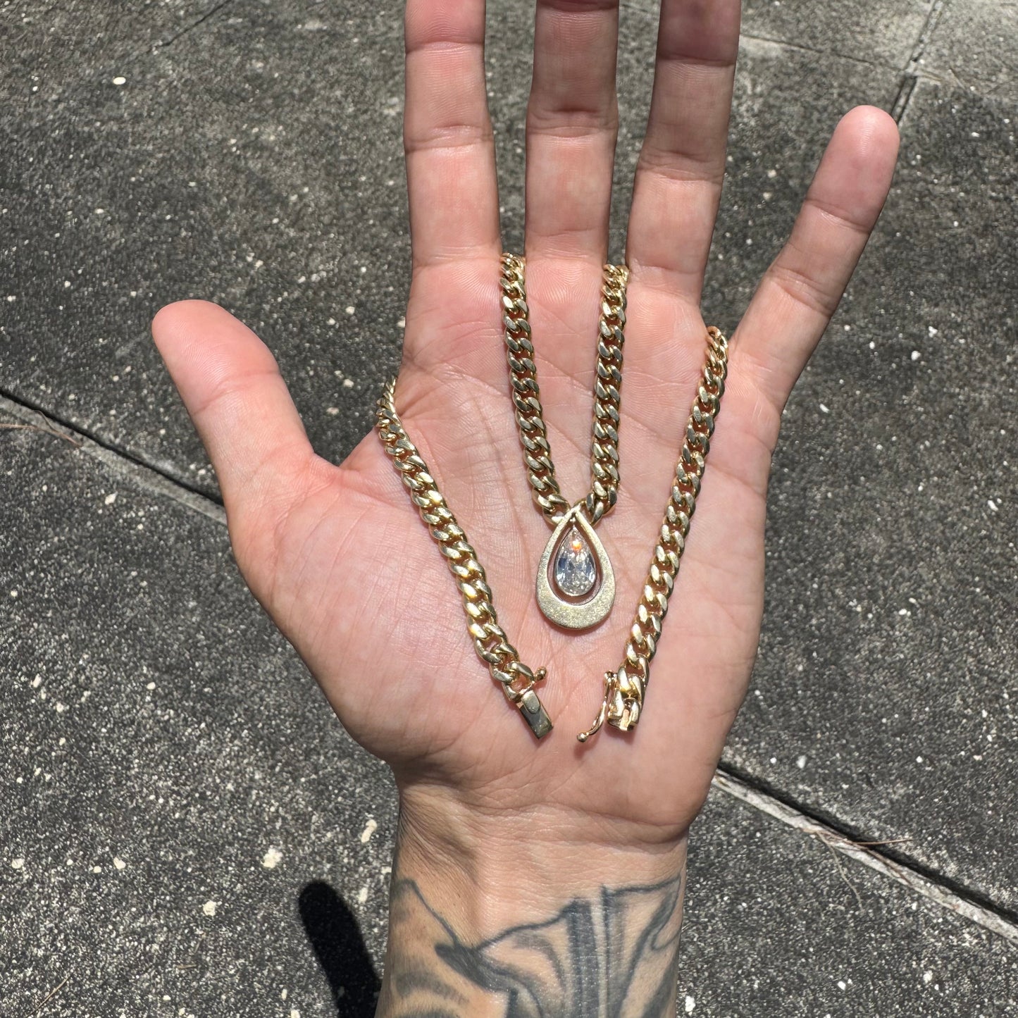Vintage 1.78ct Natural Pear Cut Diamond Solitaire Solid 14k Yellow Gold Heavyweight Cuban Link Necklace (16”)