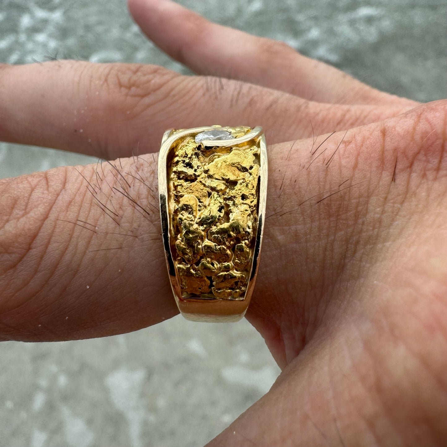 Vintage 22k Raw Gold Nugget Inlaid .15CT Natural VVS Diamond 14k Yellow Gold Ring (9.5)