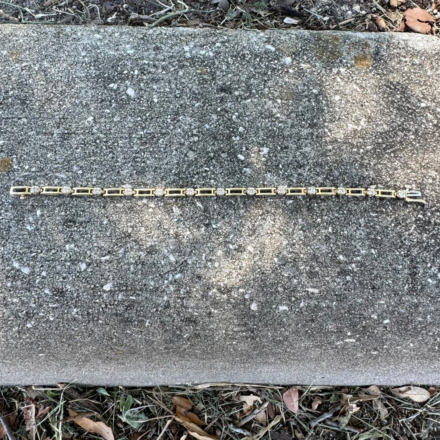 Vintage 14k Yellow Gold 1.95ctw Natural Diamond Bracelet (7.25”)