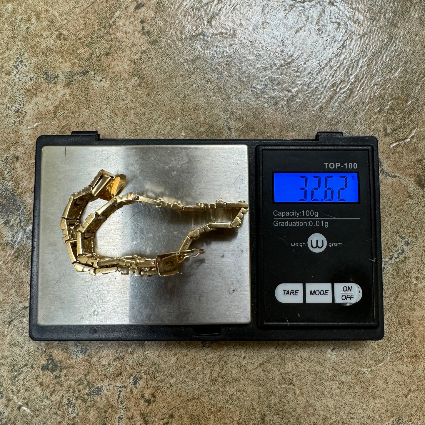 Late 1980’s-Early 90’s Solid 14k Yellow Gold Hinged Nugget Link Bracelet (8.25”)