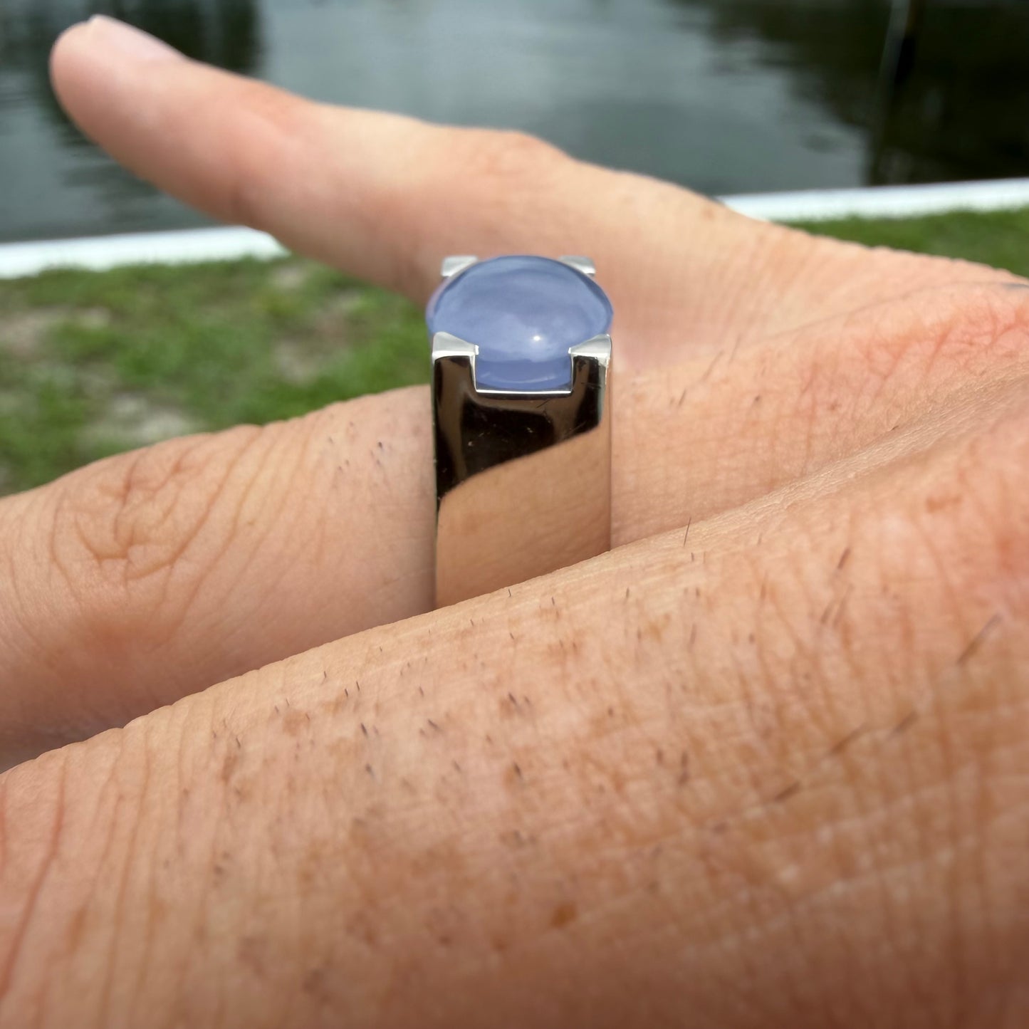1999 Cartier Solid 18k White Gold Tankissme Chalcedony Ring (8)