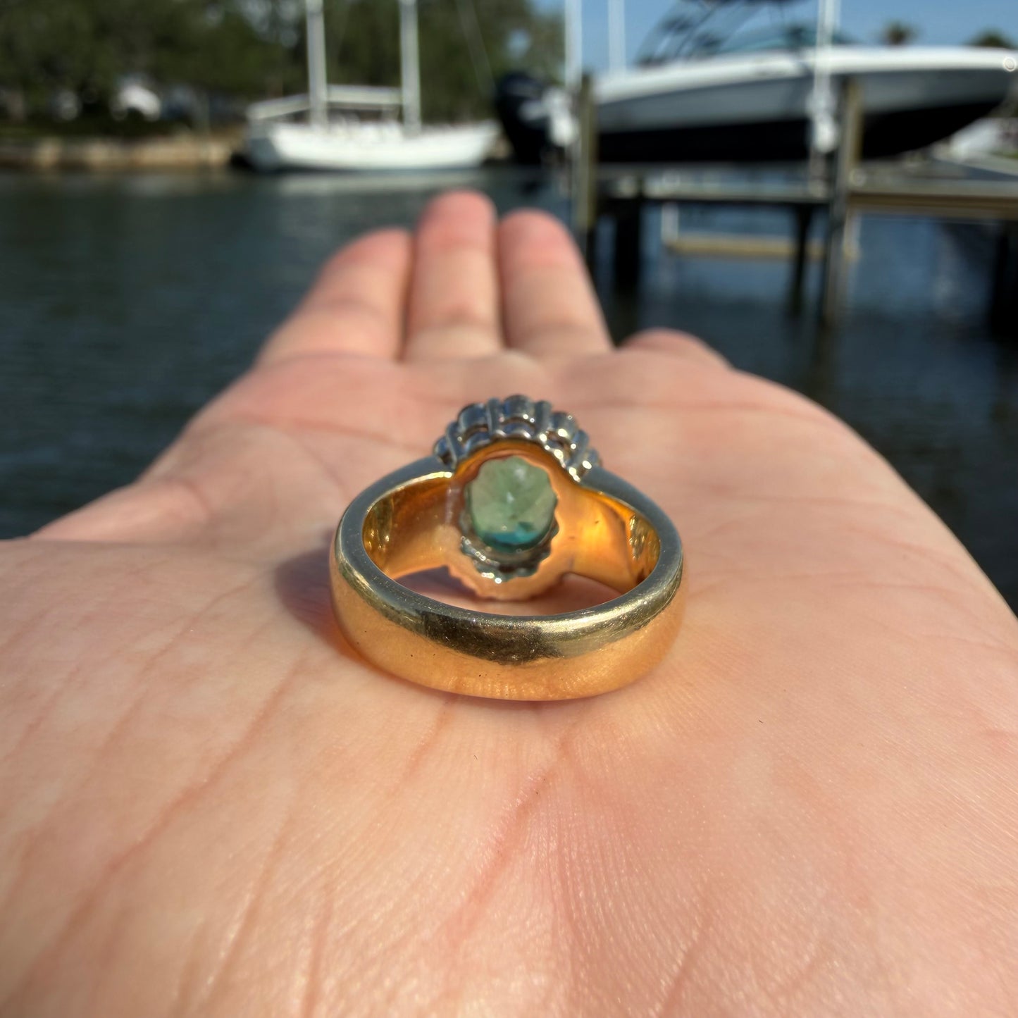 Vintage Solid 18k Yellow Gold 4.0ctw Natural Emerald Solitaire VS Diamond Halo Ring (6)