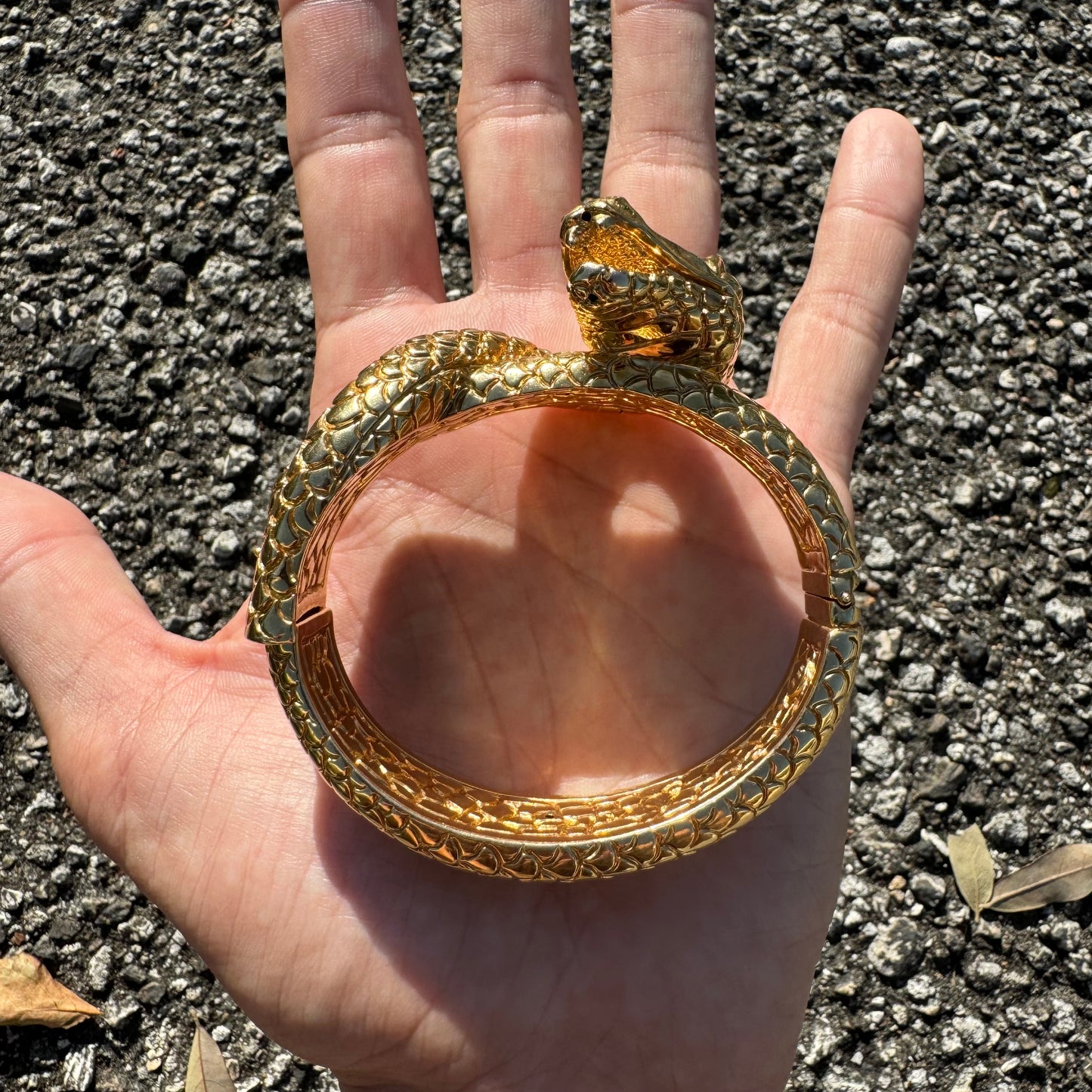 Vintage 14k Yellow Italian Gold Large Menacing Snake Bracelet (7”-8”)