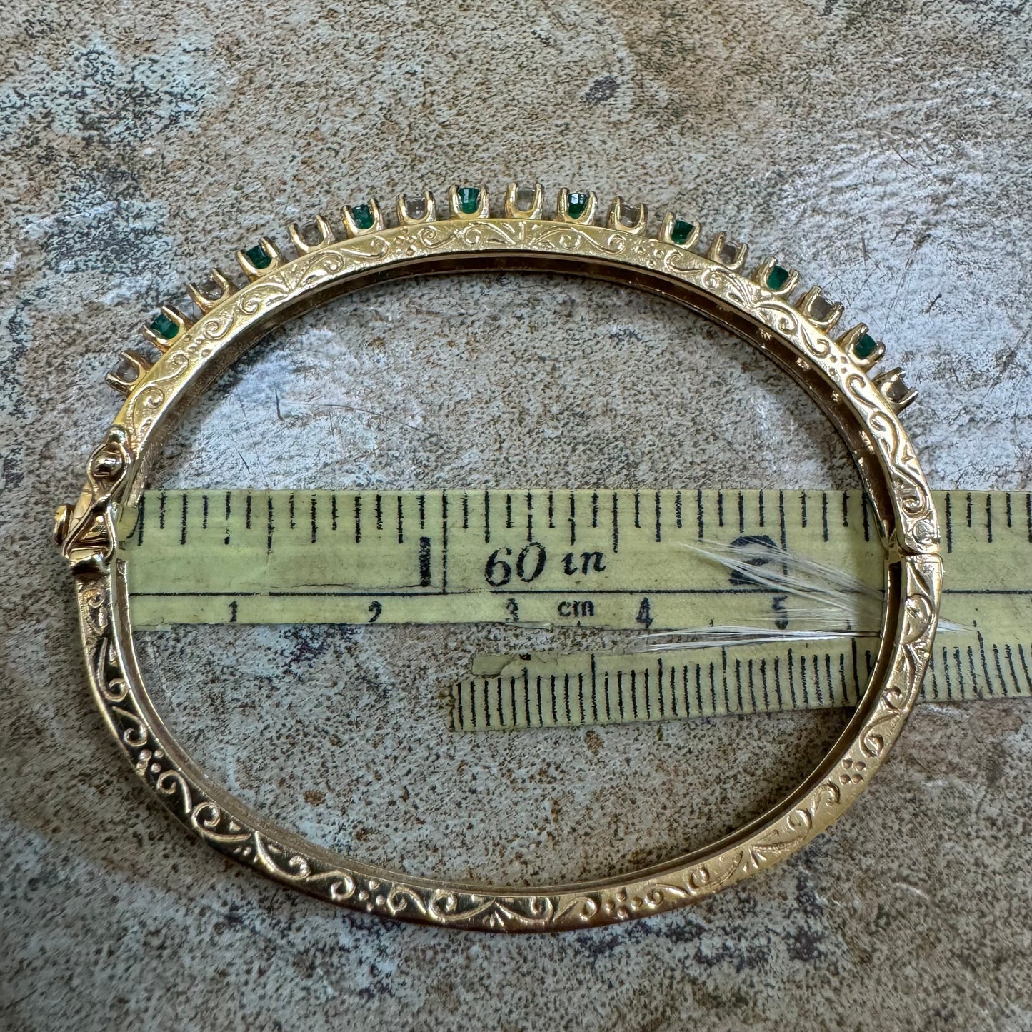 Vintage 14k Yellow Gold 1.3CTW Natural Diamond & Columbian Emerald Hinged Bangle Bracelet (6.5”)