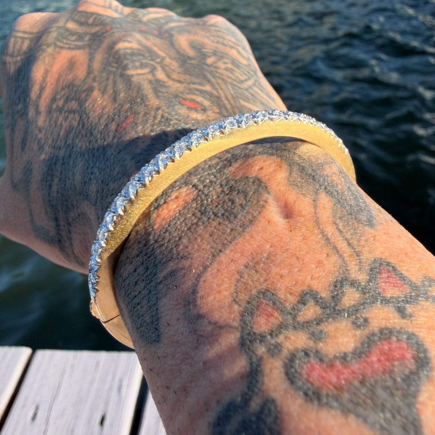 Vintage Solid 14k Yellow Gold 2.0ctw Natural VS Diamond Heavyweight Bangle Bracelet (5.75”-6.5”)