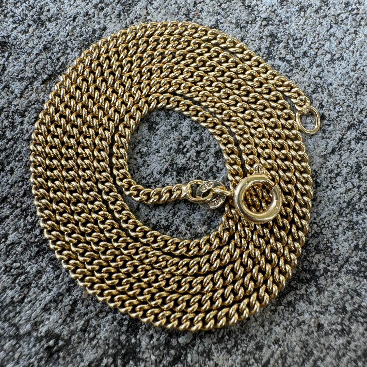 Mid-Century UnoAerre Solid 18k Yellow Gold Classic Cuban Curb Link Necklace (22”)