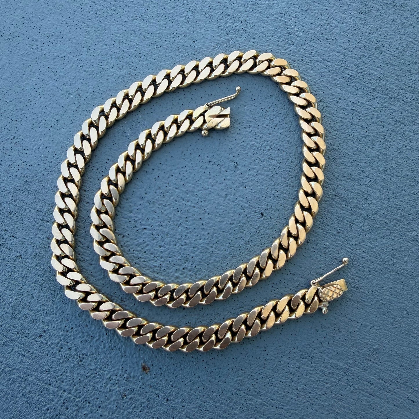 Vintage Solid 18k Yellow Gold Handcrafted Heavyweight Cuban Curb Link Necklace (15.5”)
