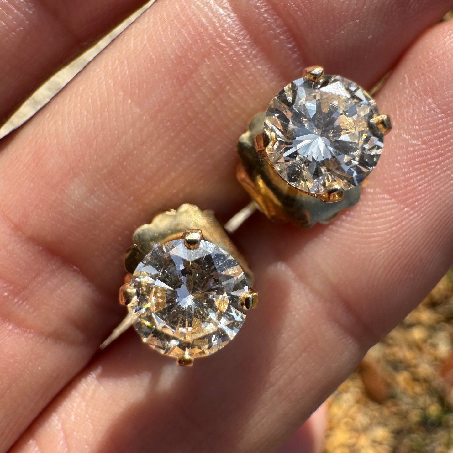 Vintage 2.0ctw Natural Diamond 4 Prong 14k Yellow Gold Stud Earrings