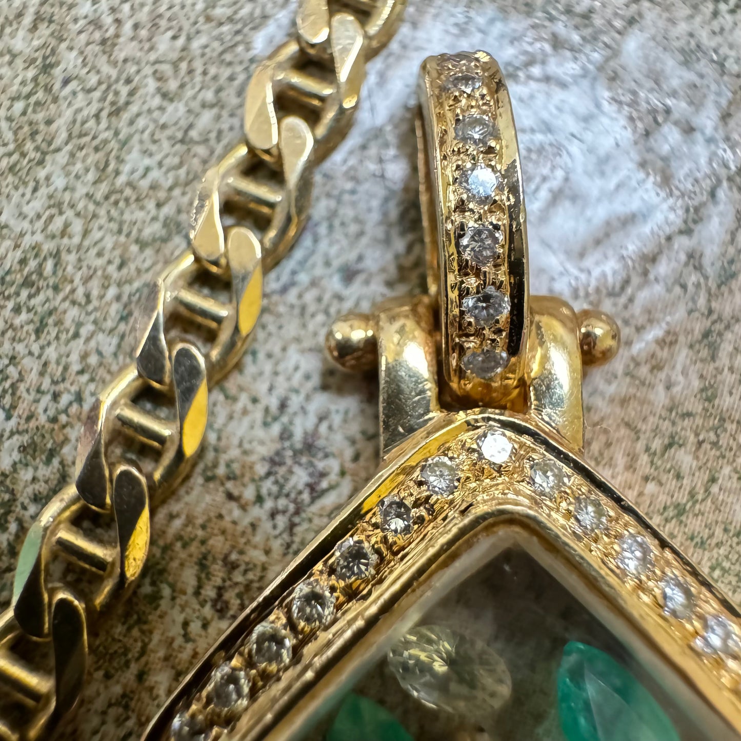Pendant/Chain