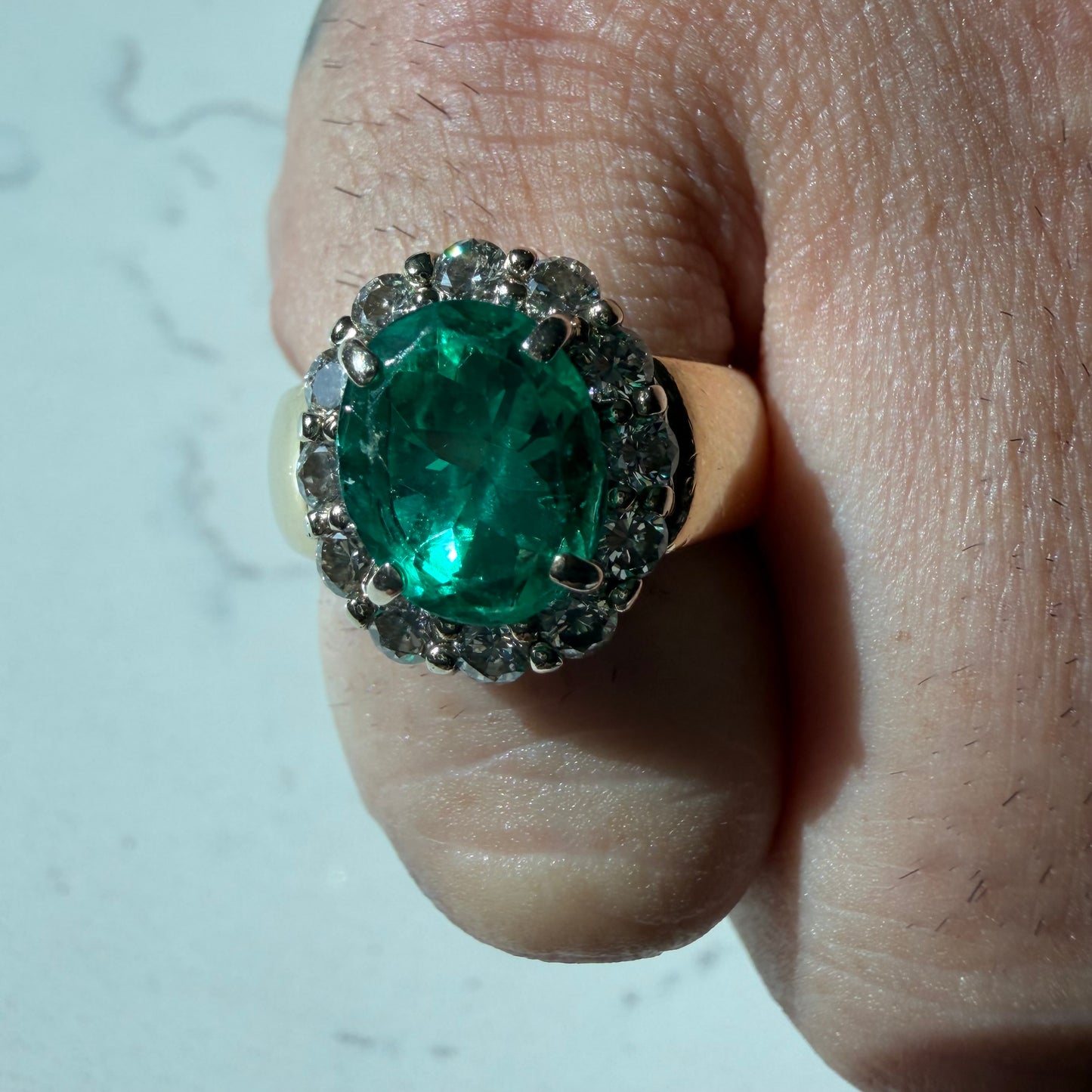 Vintage Solid 18k Yellow Gold 4.0ctw Natural Emerald Solitaire VS Diamond Halo Ring (6)