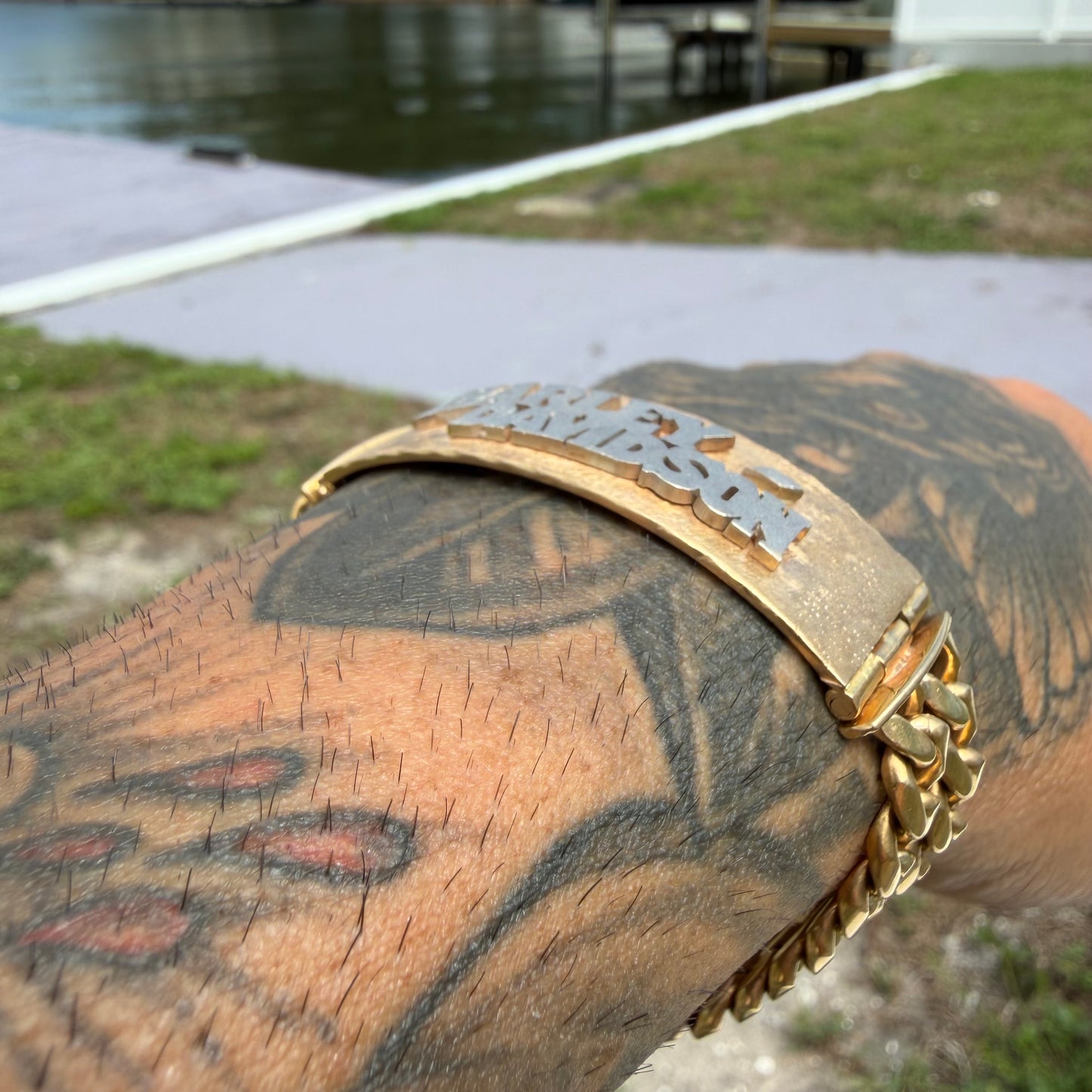 Vintage Solid 18k Yellow Gold Custom Made Heavyweight Harley-Davidson Curb Link ID Bracelet (7.25”)