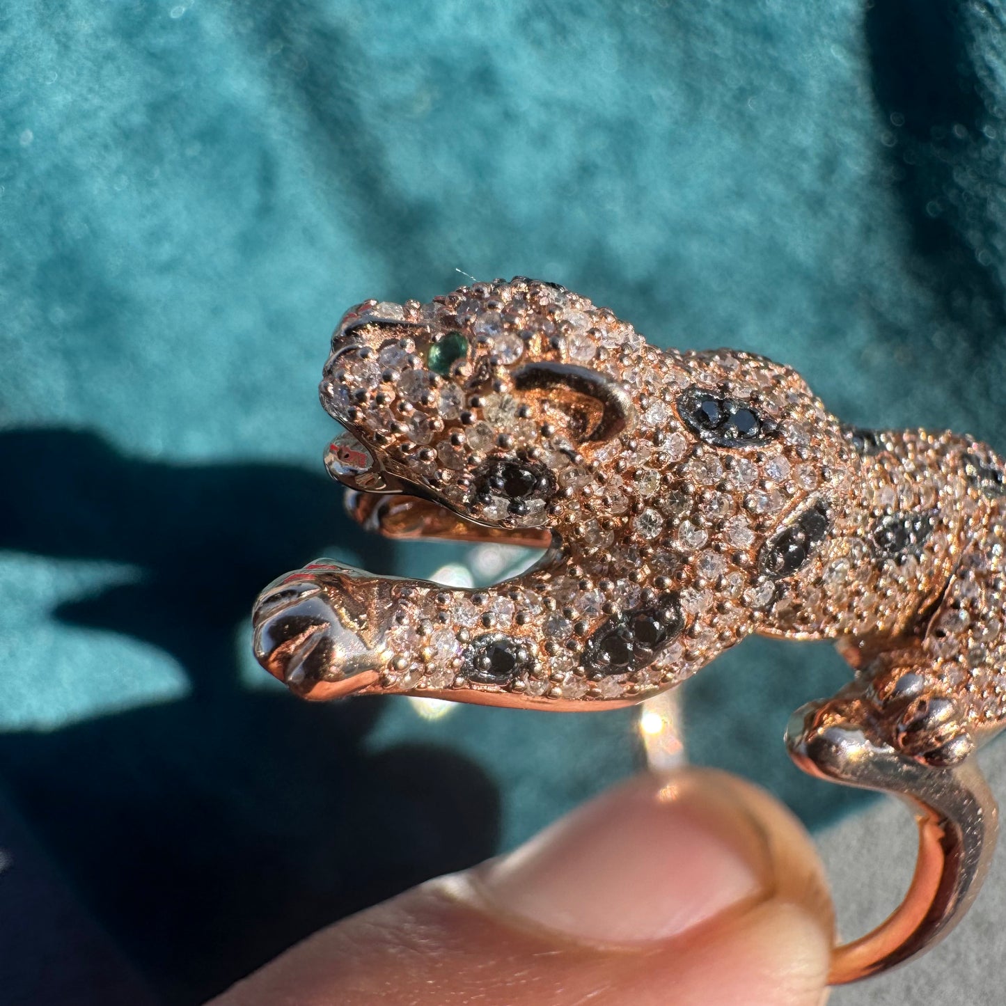 Effy Solid 14k Rose Gold 1.52ctw Natural Diamond And Emerald Stalking Panther Ring (7.25)