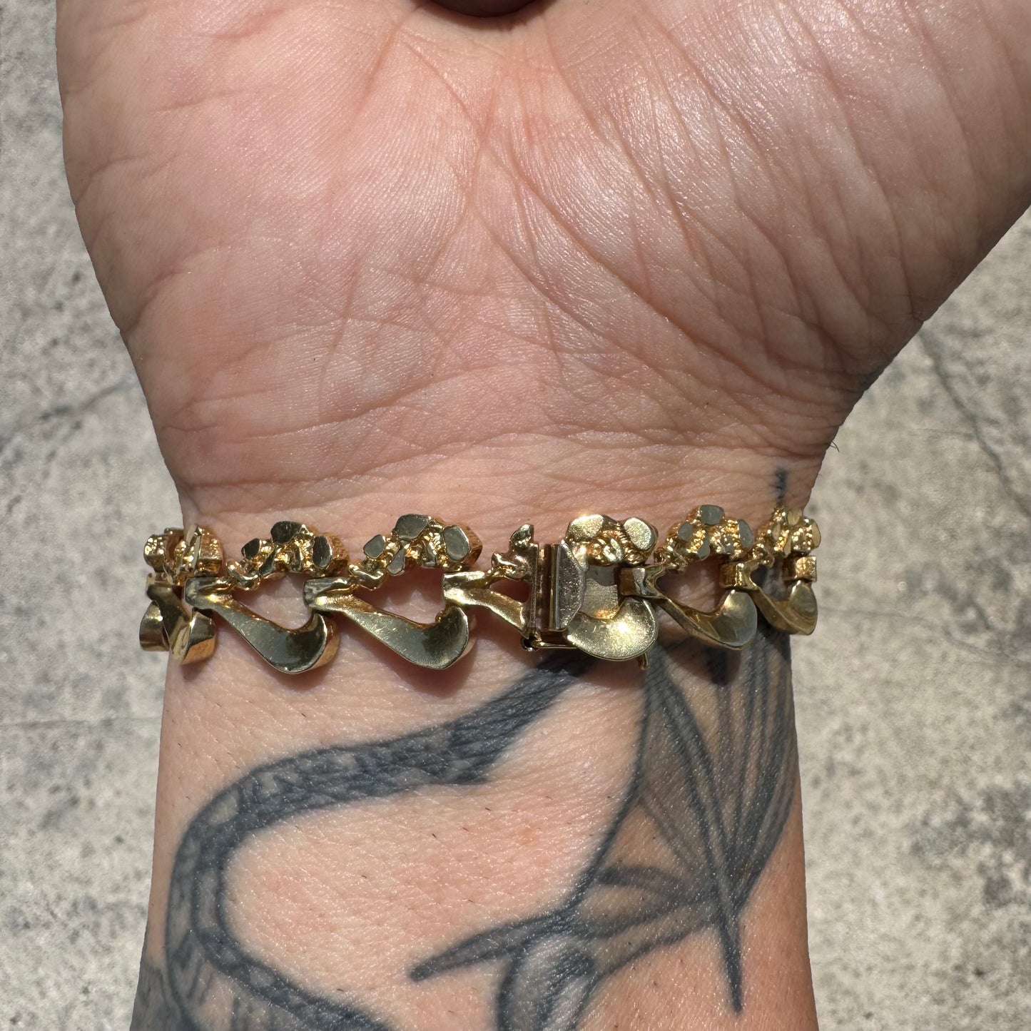 1970’s Solid 14k Yellow Gold Heavyweight Nugget Heart Link Bracelet (6.75”)
