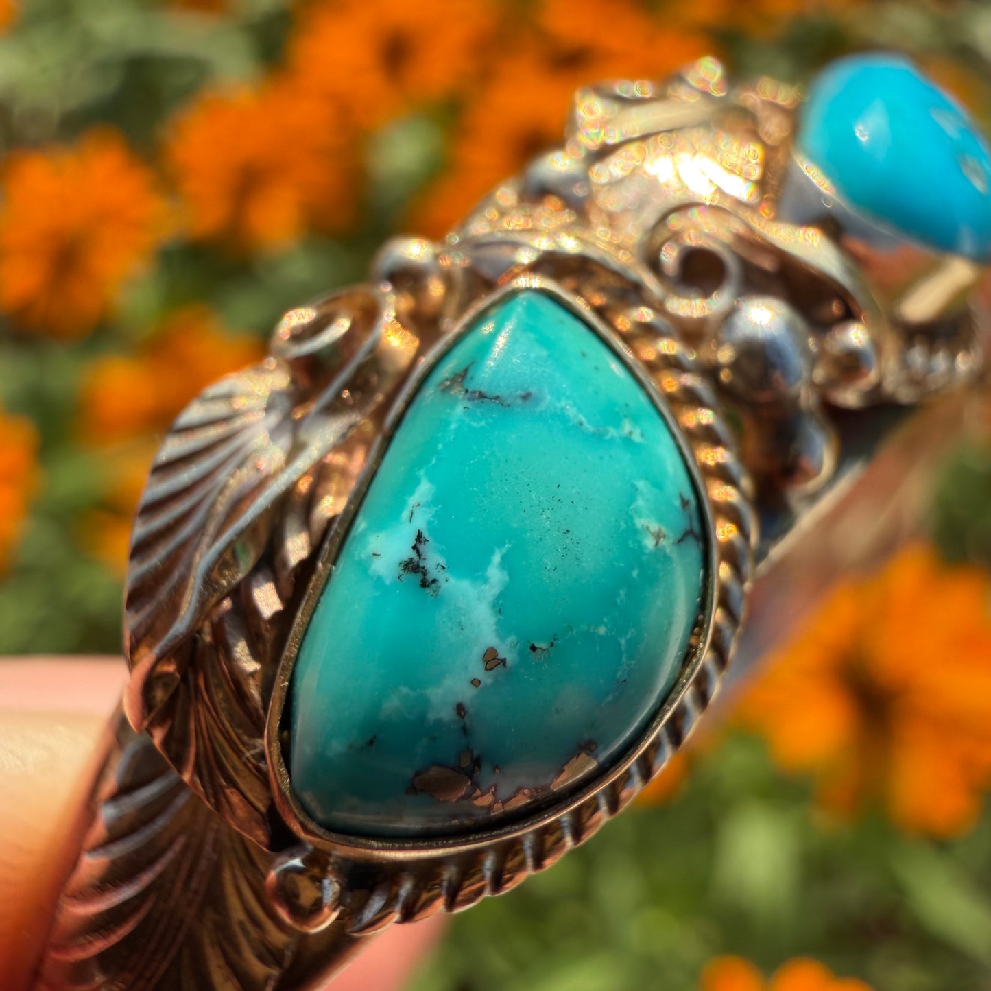 Vintage Solid 14k Yellow Gold Navajo Artist Signed Justin Morris Kingman Turquoise Cuff (6”-7”)