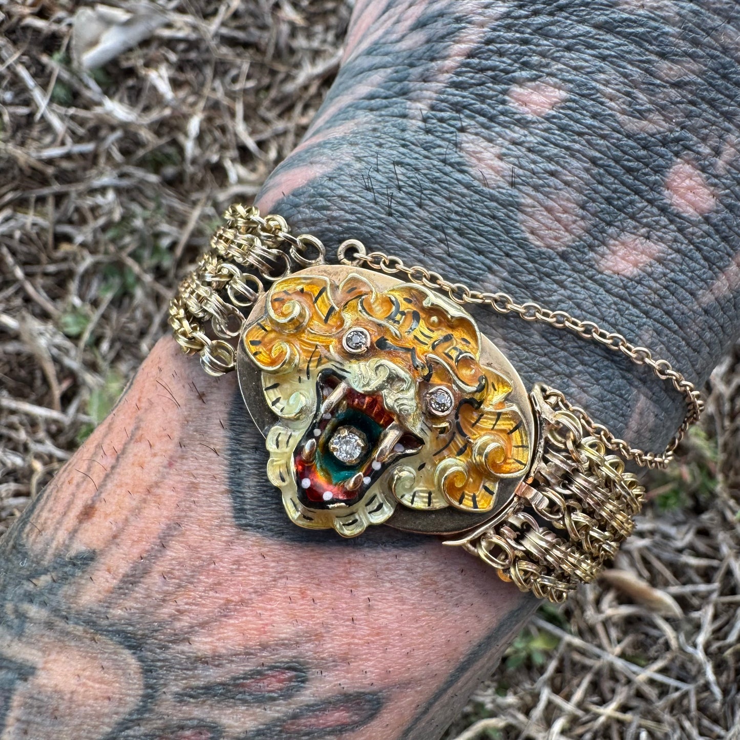 Art Nouveau Solid 14k Yellow Gold Natural Old Mine Cut Diamond Enameled Tiger Bracelet (6.25”)