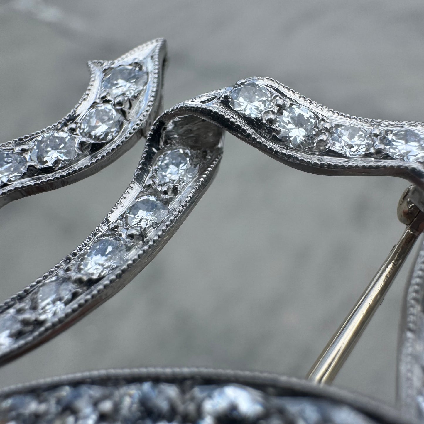 Art Nouveau Solid Platinum 5.25ctw Natural Old Euro Cut Diamond Bow Brooch