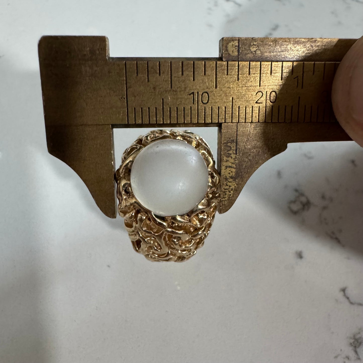 1970’s Solid 14k Yellow Gold Heavyweight Brutalist Moonstone Ring (9)