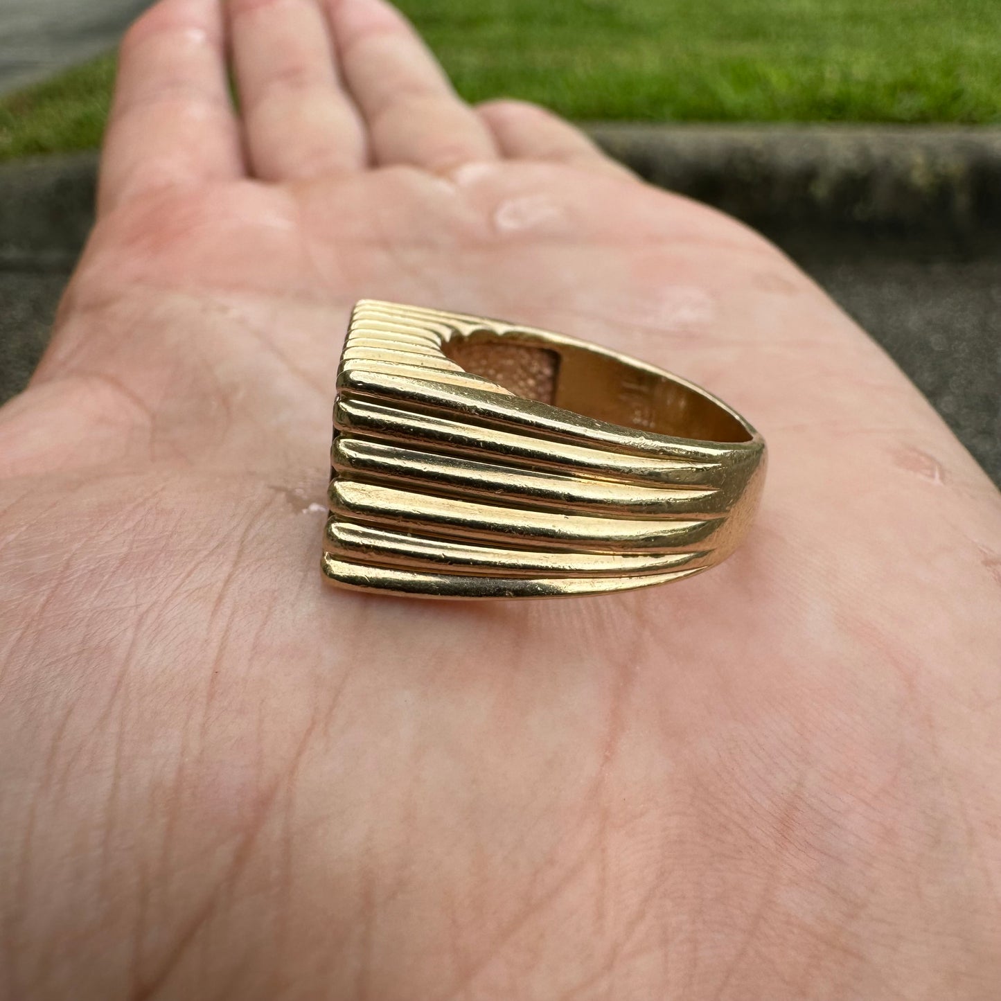 1960’s/70’s Solid 14k Yellow Gold .32CTW Natural VS Diamond Cluster Rectangular Tartelette Ring (9)