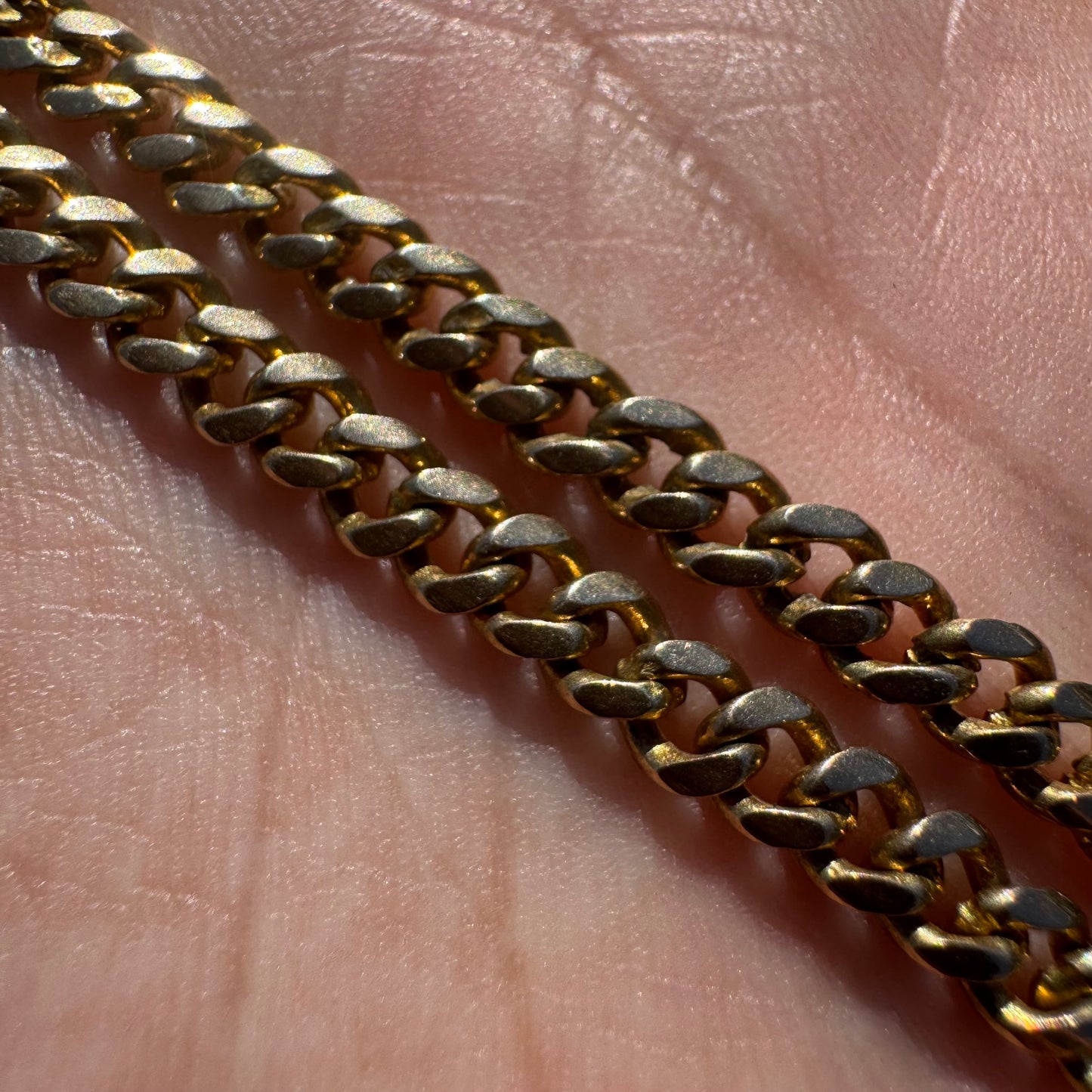 Mid-Century Solid 18k Yellow Gold Handcrafted Cuban Curb Link Necklace (21.25”)