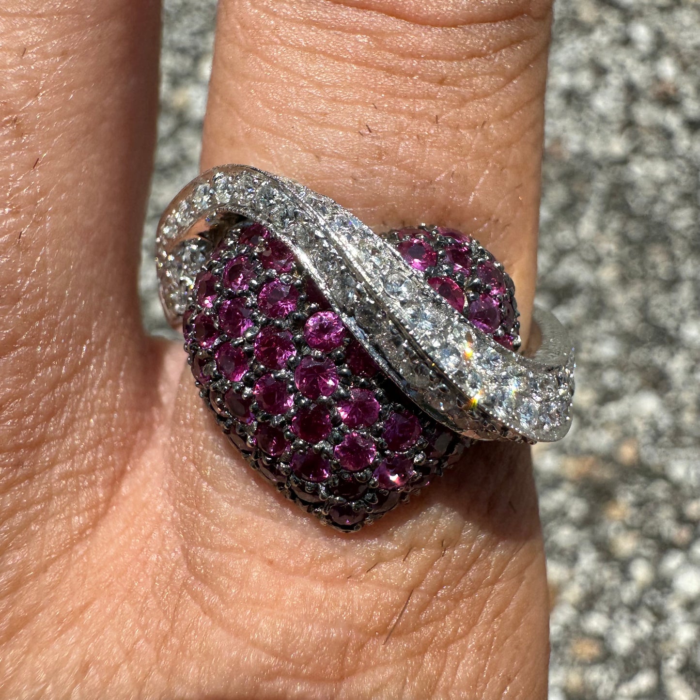 Immaculate 14k White Gold Natural Diamond And Ruby Flooded Banner Heart Ring (8)