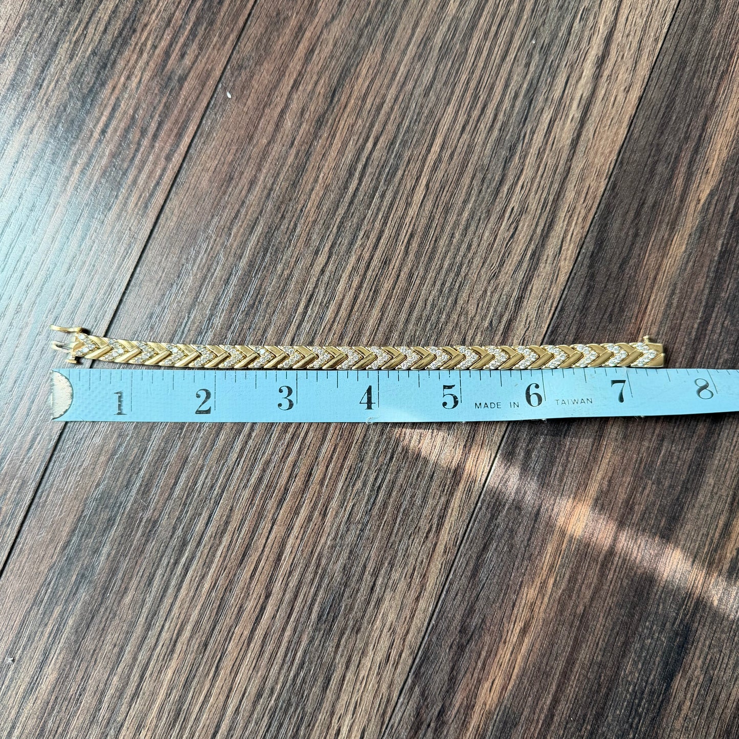 Vintage Solid 14k Yellow Gold 4.0ctw Natural Diamond Encrusted Chevron Link Bracelet (7.25”)
