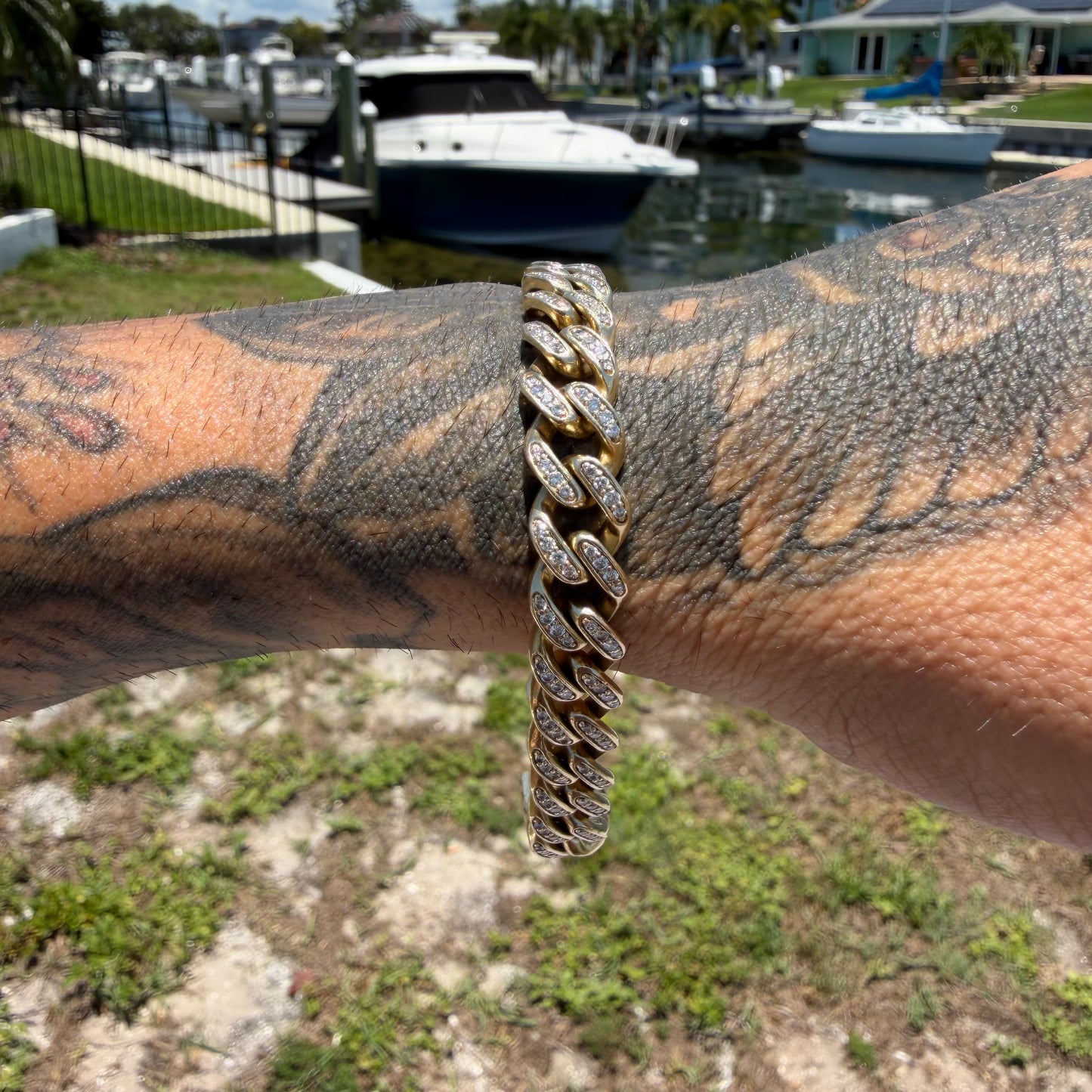Solid 14k Yellow Gold 5.0ctw Natural Diamond Encrusted Cuban Link Bracelet (8.25”