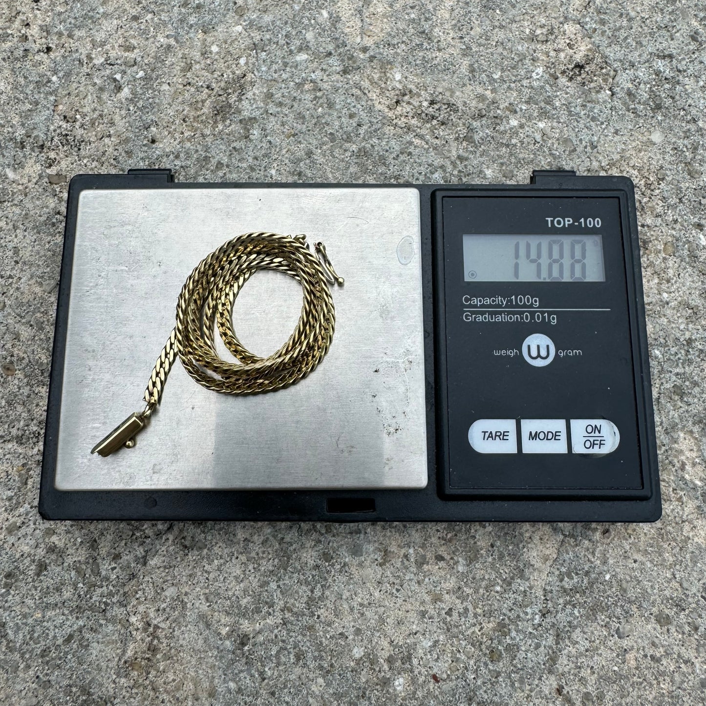 Circa 1970’s Solid 14k Italian Yellow Gold Herringbone Style Cuban Link Necklace (19.25”)