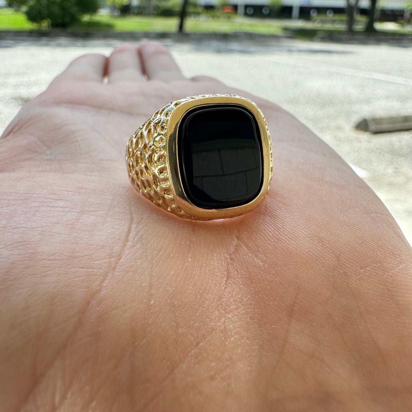 1980’s 14k Yellow Gold Black Onyx Nugget Signet Ring (10.5)
