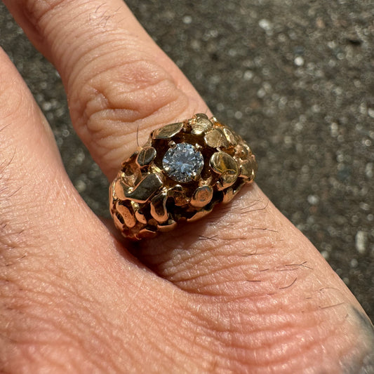 1970’s Solid 14k Yellow Gold .25ct Natural Diamond Brutalist Nugget Gypsy Ring (8)