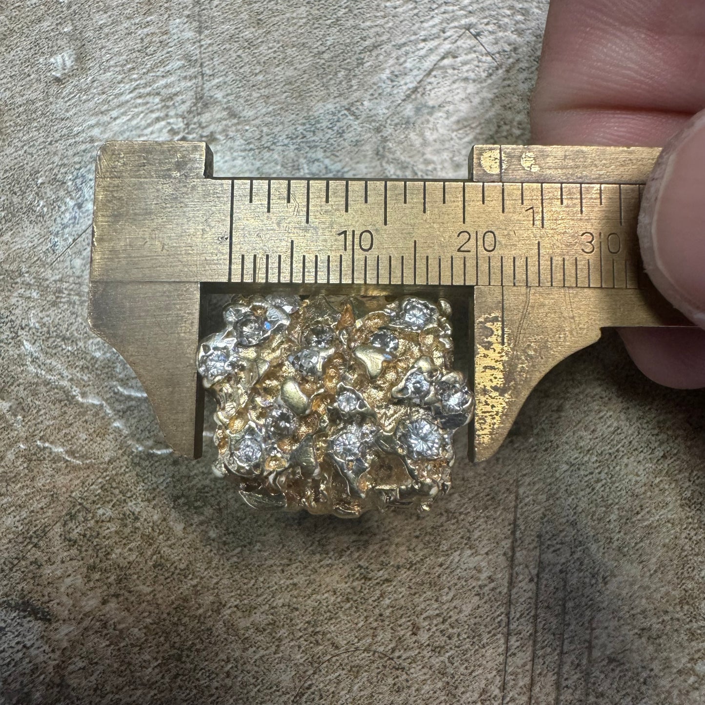 1970’s Solid 14k Yellow Gold .80ctw Natural Diamond Encrusted Brutalist Nugget Ring (6.25)