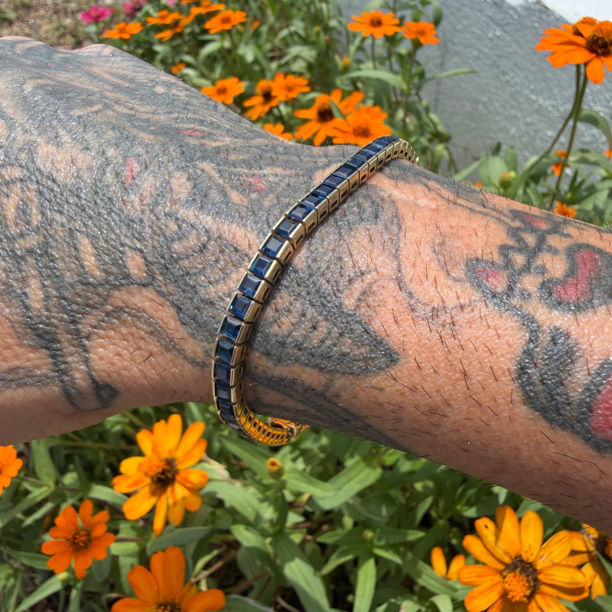 1930’s/40’s Solid 18k Yellow Gold 6.0ctw Carré Cut Natural Blue Sapphire Tennis Bracelet By Louis J. Meyer Inc. (7.25”)