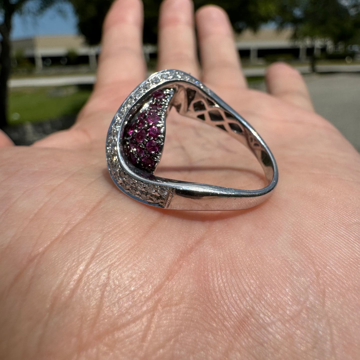 Immaculate 14k White Gold Natural Diamond And Ruby Flooded Banner Heart Ring (8)