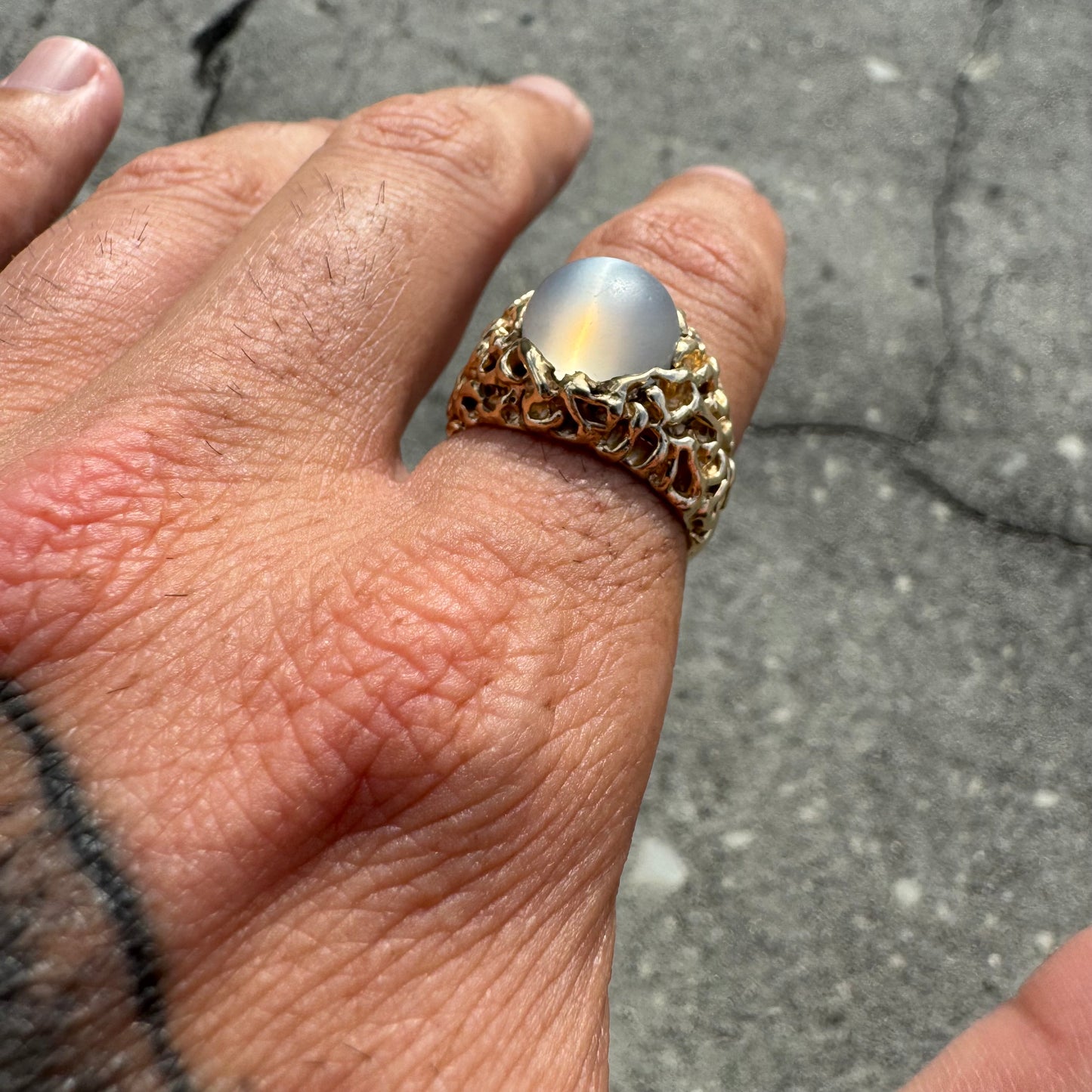 1970’s Solid 14k Yellow Gold Heavyweight Brutalist Moonstone Ring (9)