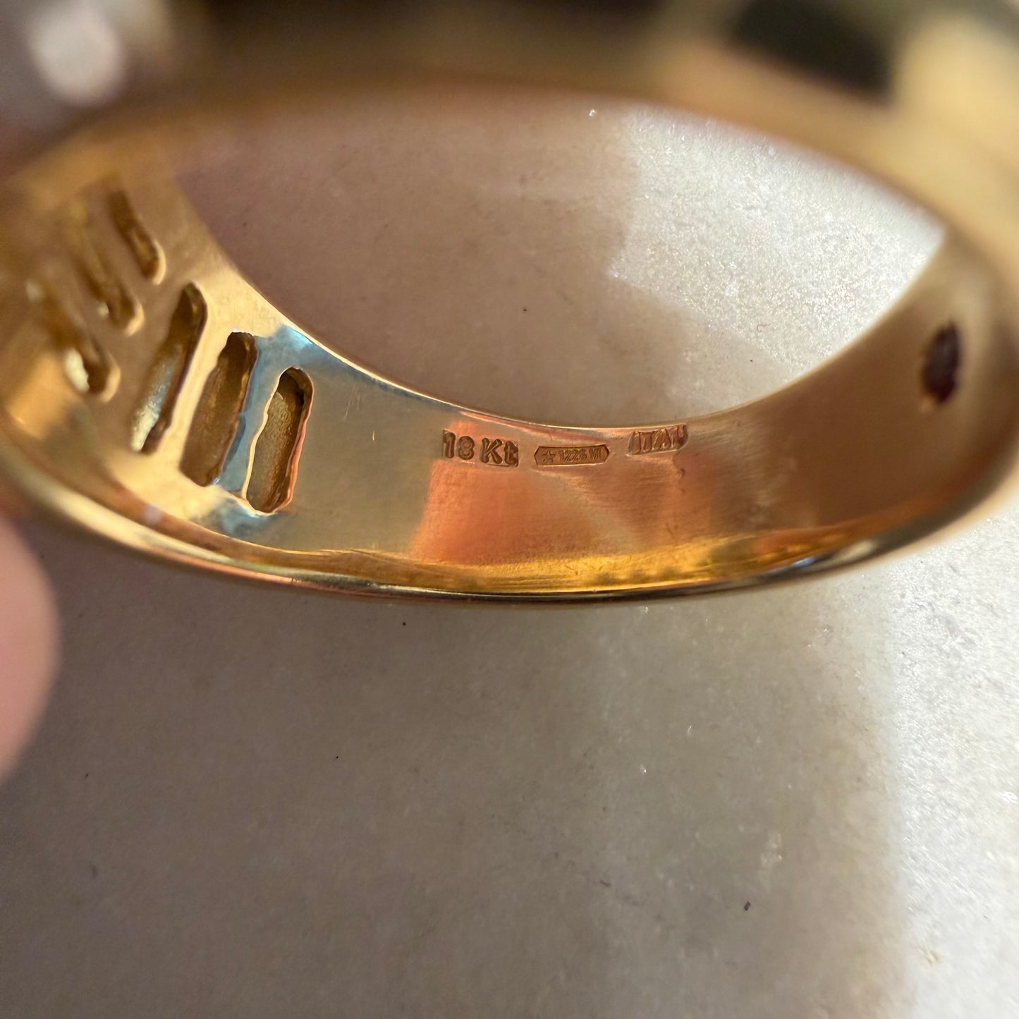 Roberto Coin 18k Italian Yellow Gold 1.25ctw Natural Diamond Martellato Designer Ring (6.5)