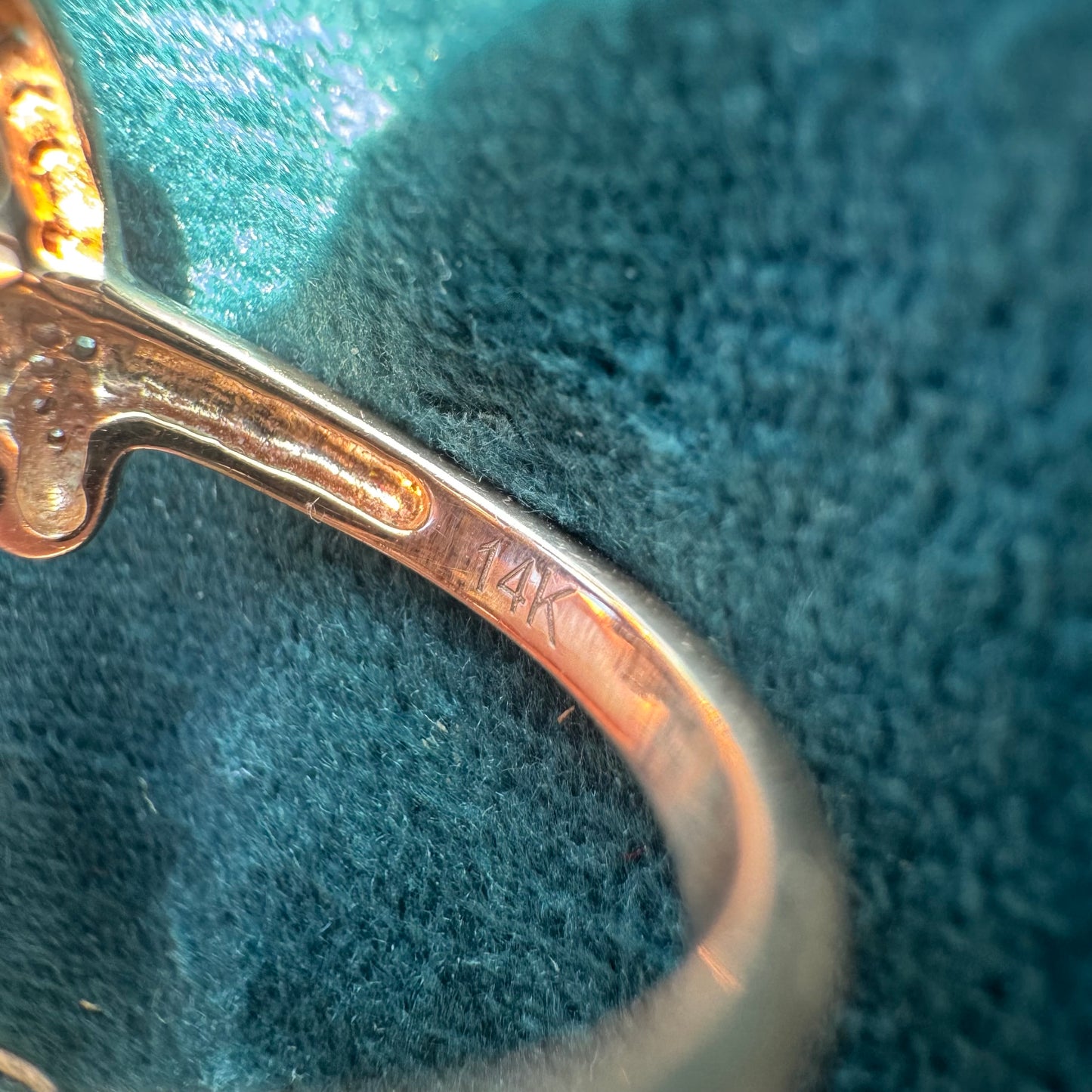 Effy Solid 14k Rose Gold 1.52ctw Natural Diamond And Emerald Stalking Panther Ring (7.25)