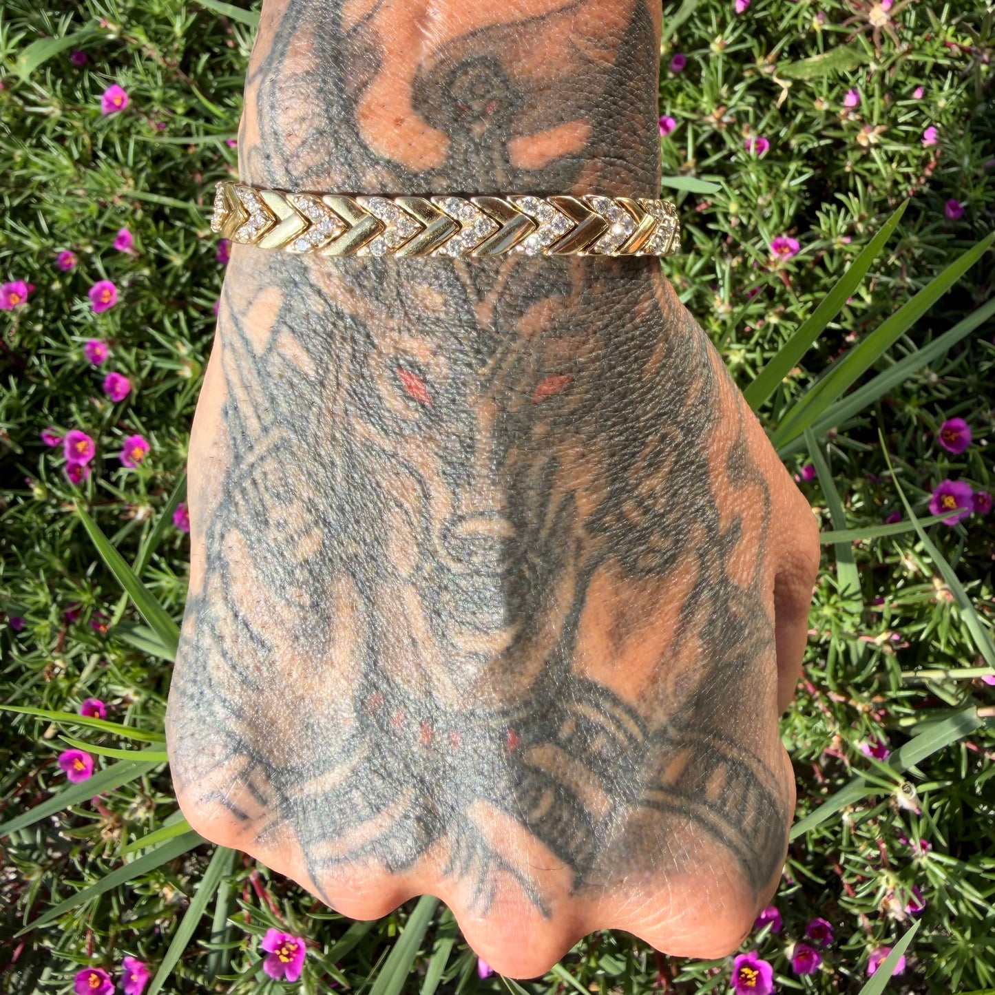 Vintage Solid 14k Yellow Gold 4.0ctw Natural Diamond Encrusted Chevron Link Bracelet (7.25”)