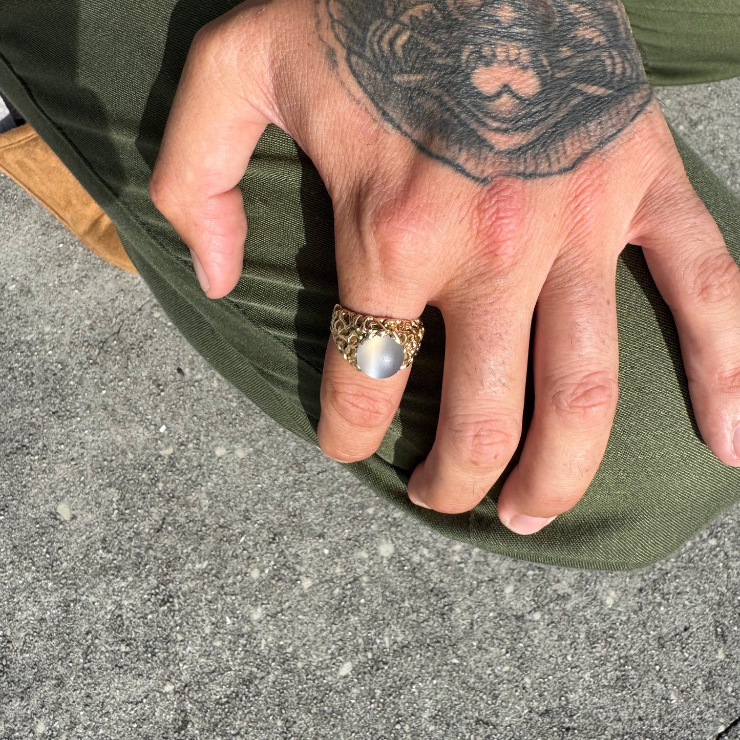 1970’s Solid 14k Yellow Gold Heavyweight Brutalist Moonstone Ring (9)