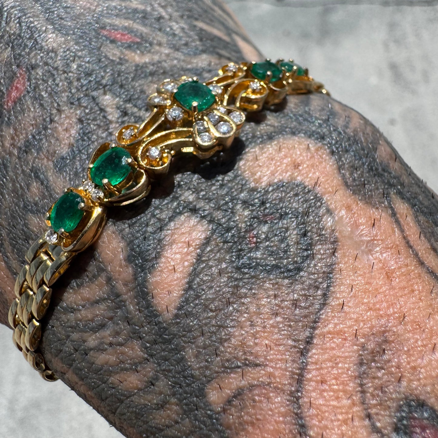 Vintage 18k Yellow Gold 3.25ctw Natural Columbian Emerald And Diamond Panther Link Bracelet (7.25”)