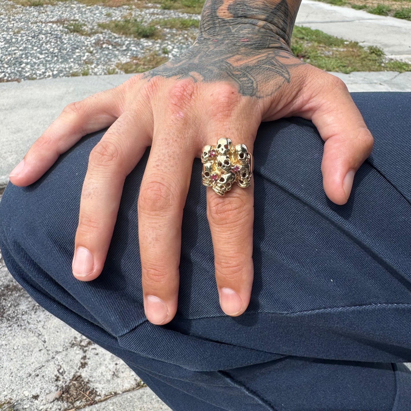 Vintage Solid 14k Yellow Gold Natural Ruby Large Skull Pile Ring (11)
