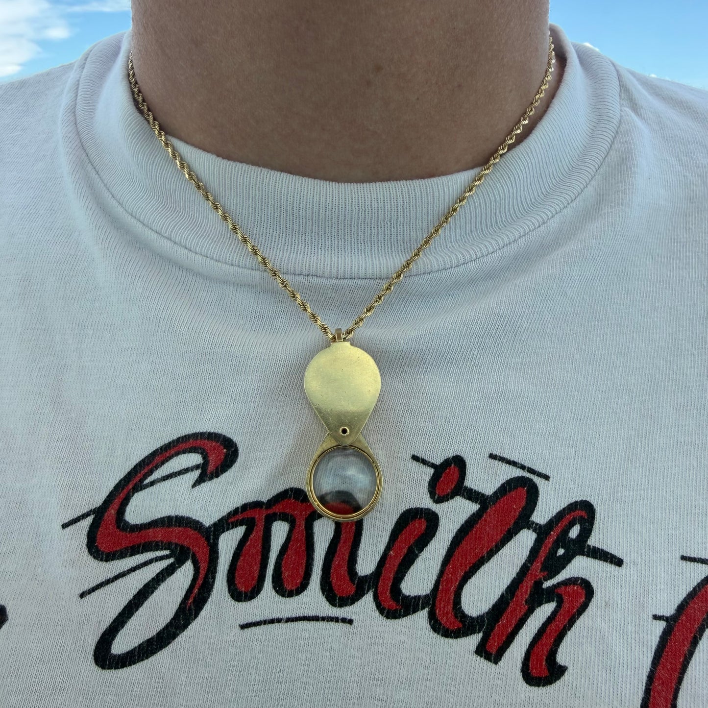 1977 Solid 18k Yellow Gold English Hallmarked Jewelers Loupe Pendant