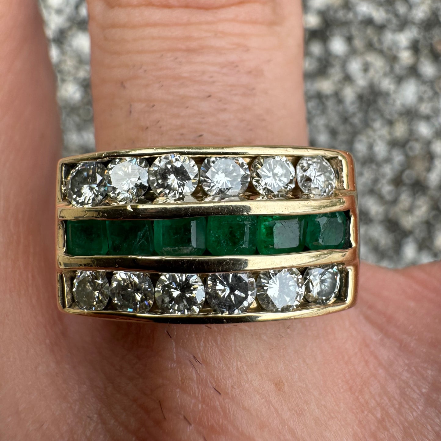 Vintage 14k Yellow Gold Custom Made 1.8ctw Natural Diamond And .90ctw Columbian Emerald Ring (8)